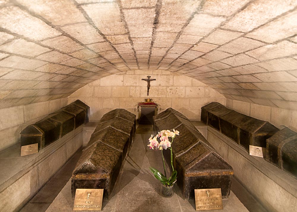 Buy tickets online to the Royal Chapel and visit the resting place of the Catholic Monarchs