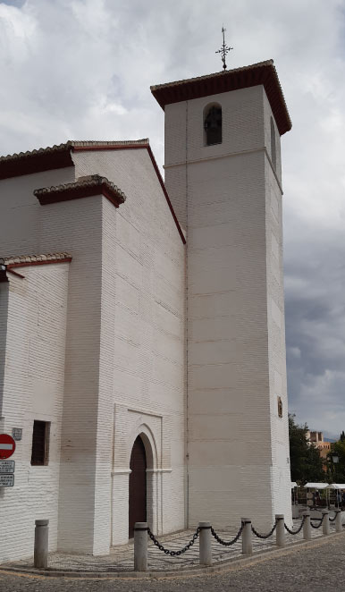 Buy tickets online for the ascent to the tower of the Church of San Nicolas